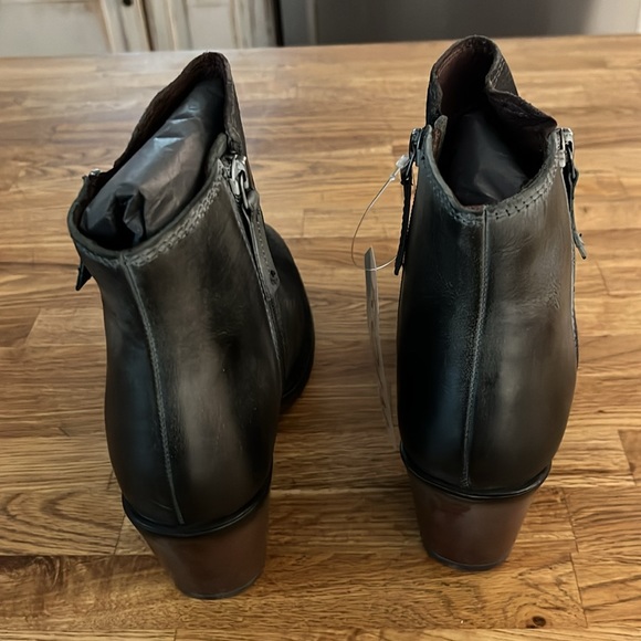 NWT BED/STU Suede Lina Stacked Heel Booties - Picture 4 of 8